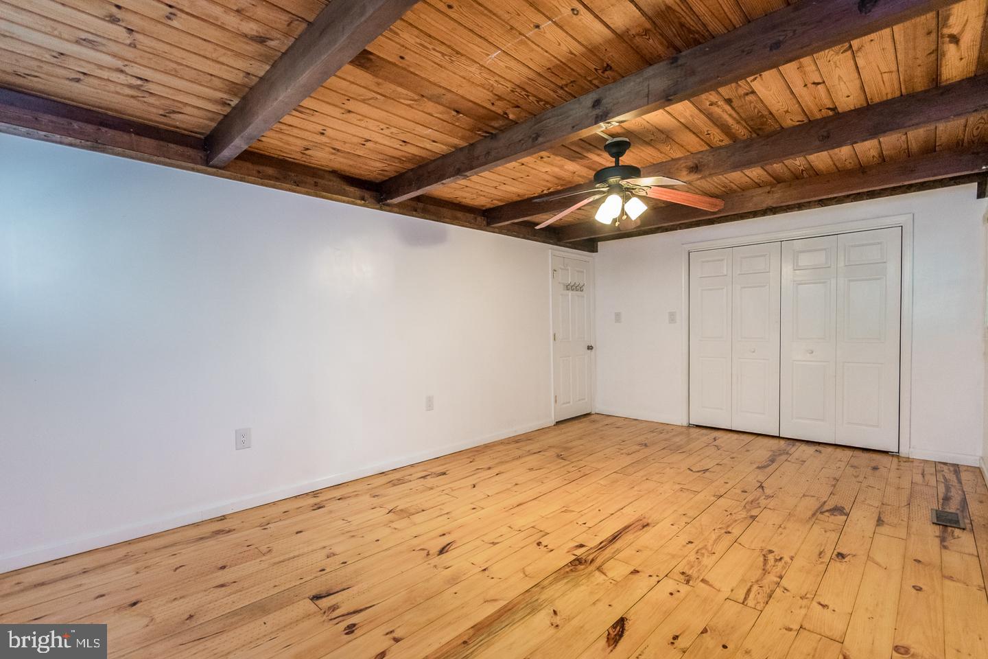 KEYES FERRY ACRES - Residential