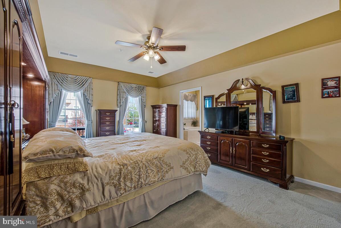 GATHERINGS AT LYNDWOOD - Residential