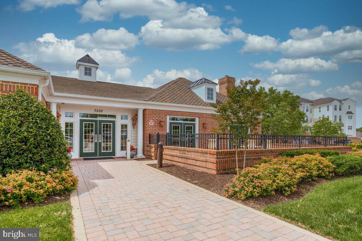 GATHERINGS AT LYNDWOOD - Residential