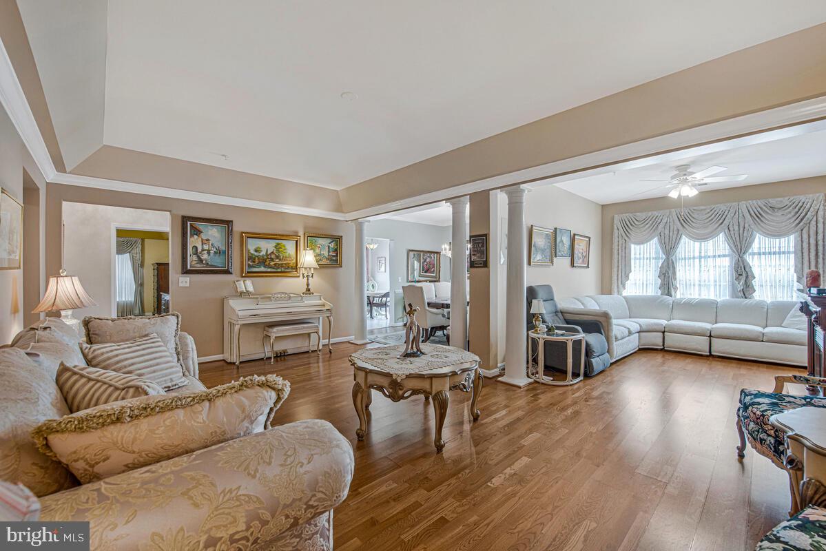 GATHERINGS AT LYNDWOOD - Residential