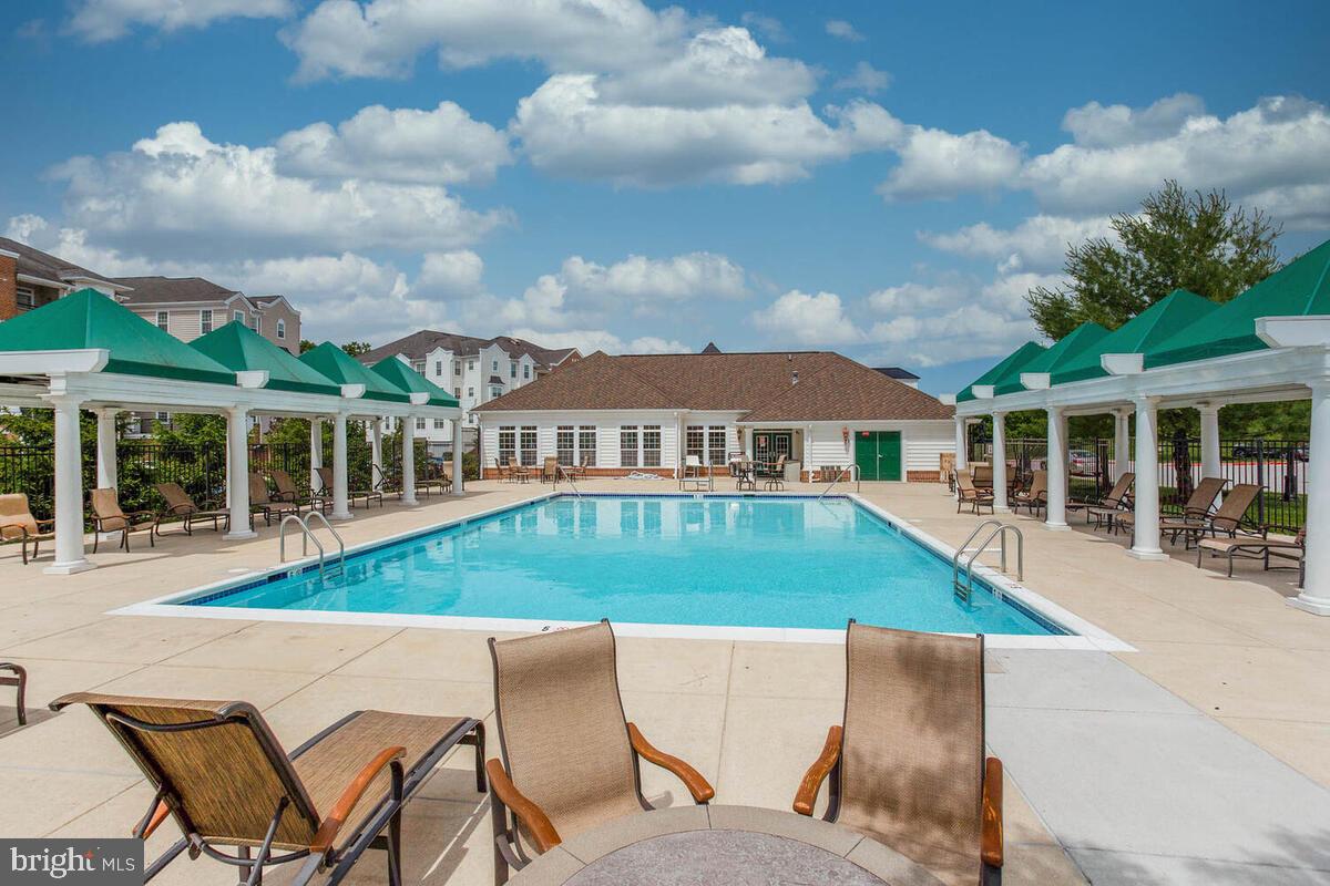 GATHERINGS AT LYNDWOOD - Residential