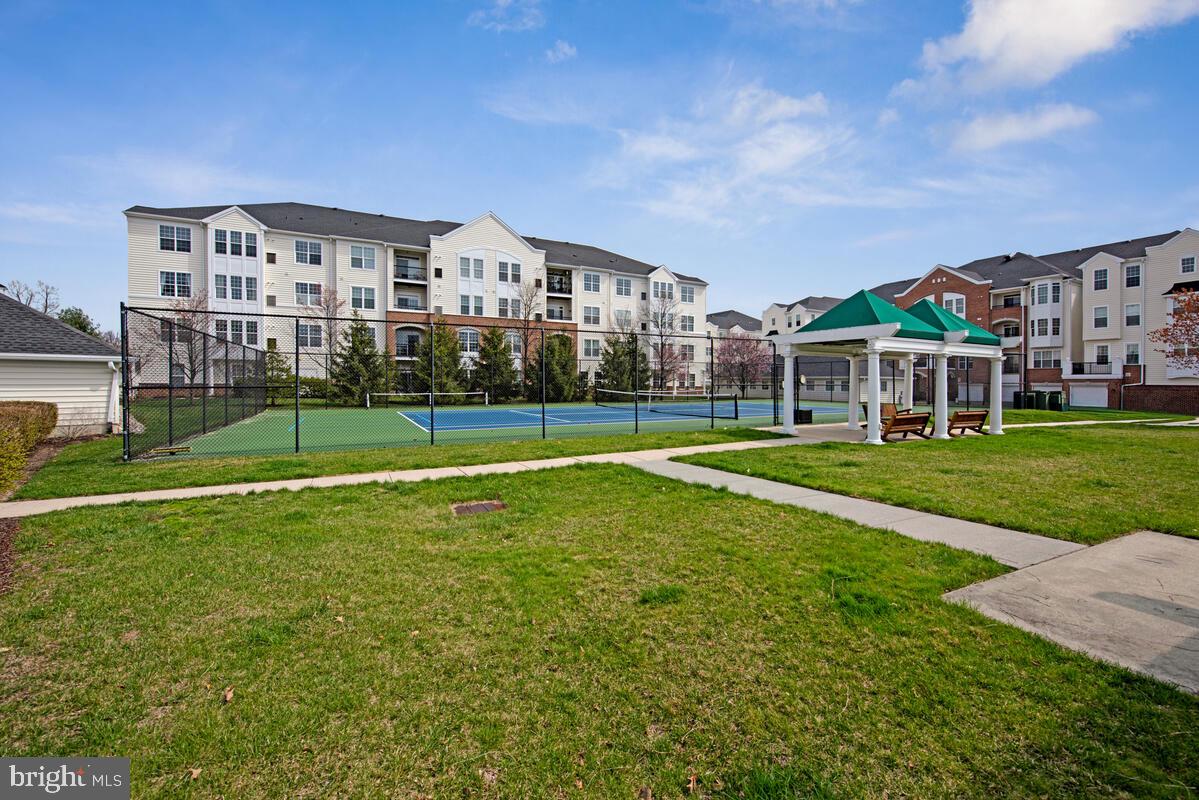 GATHERINGS AT LYNDWOOD - Residential