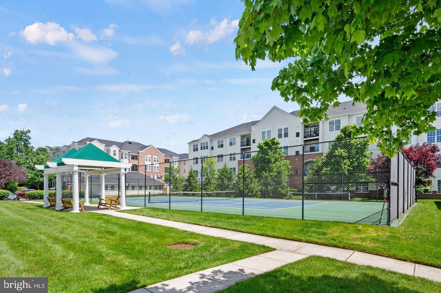 6150 SHADYWOOD ROAD 207