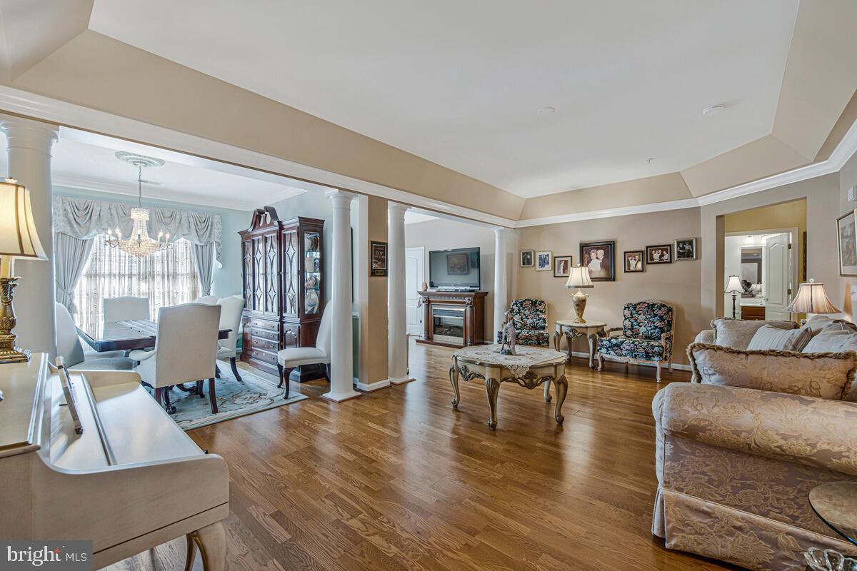 GATHERINGS AT LYNDWOOD - Residential