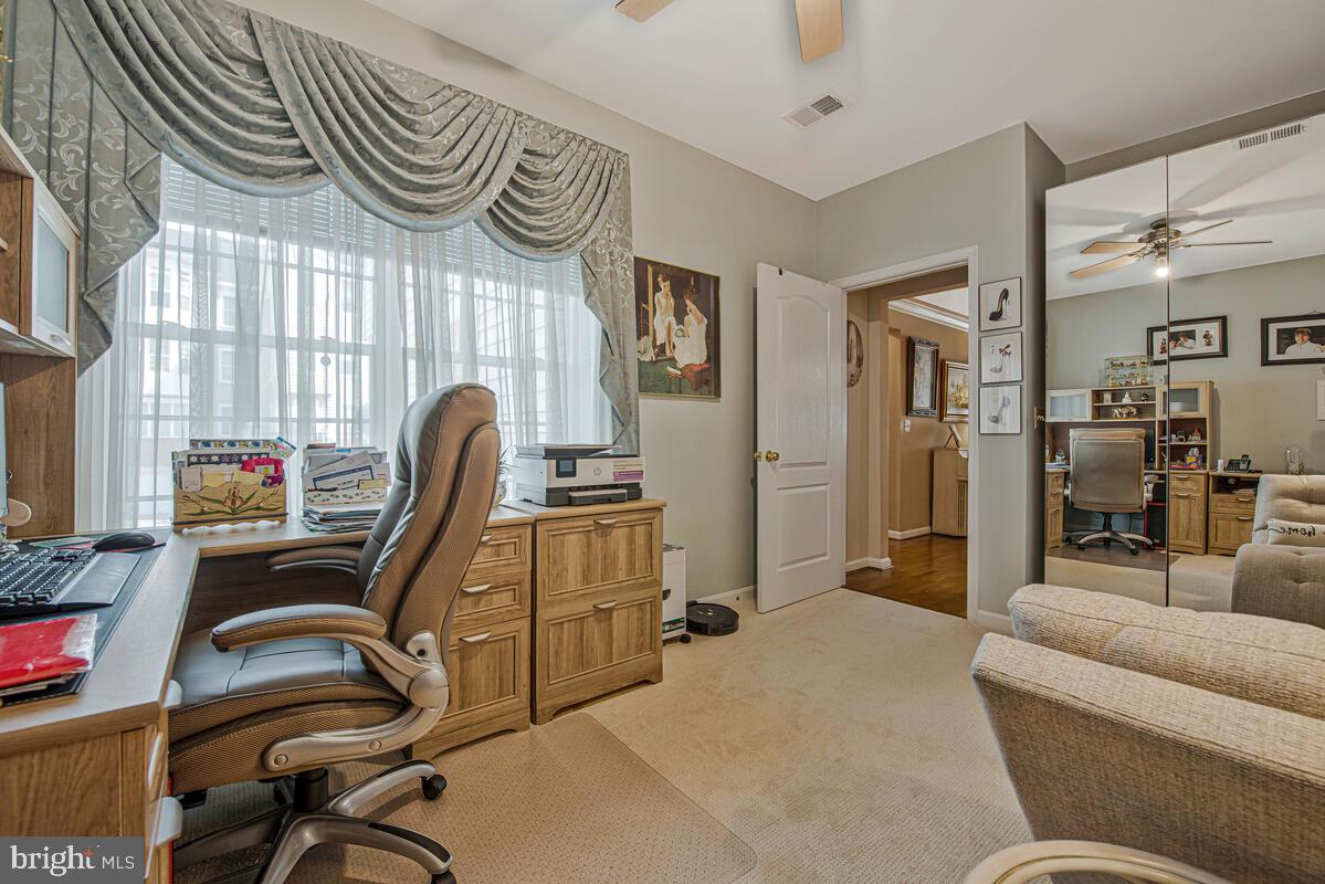 GATHERINGS AT LYNDWOOD - Residential