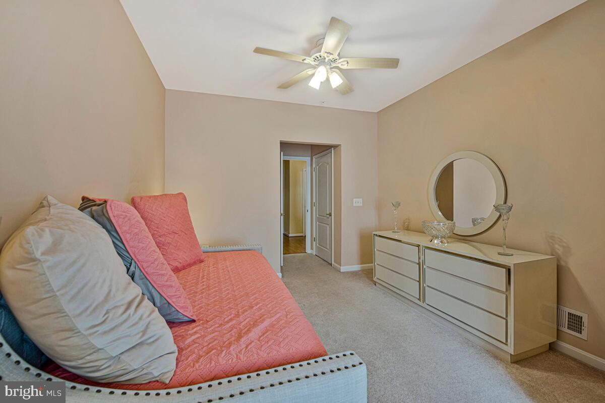 GATHERINGS AT LYNDWOOD - Residential