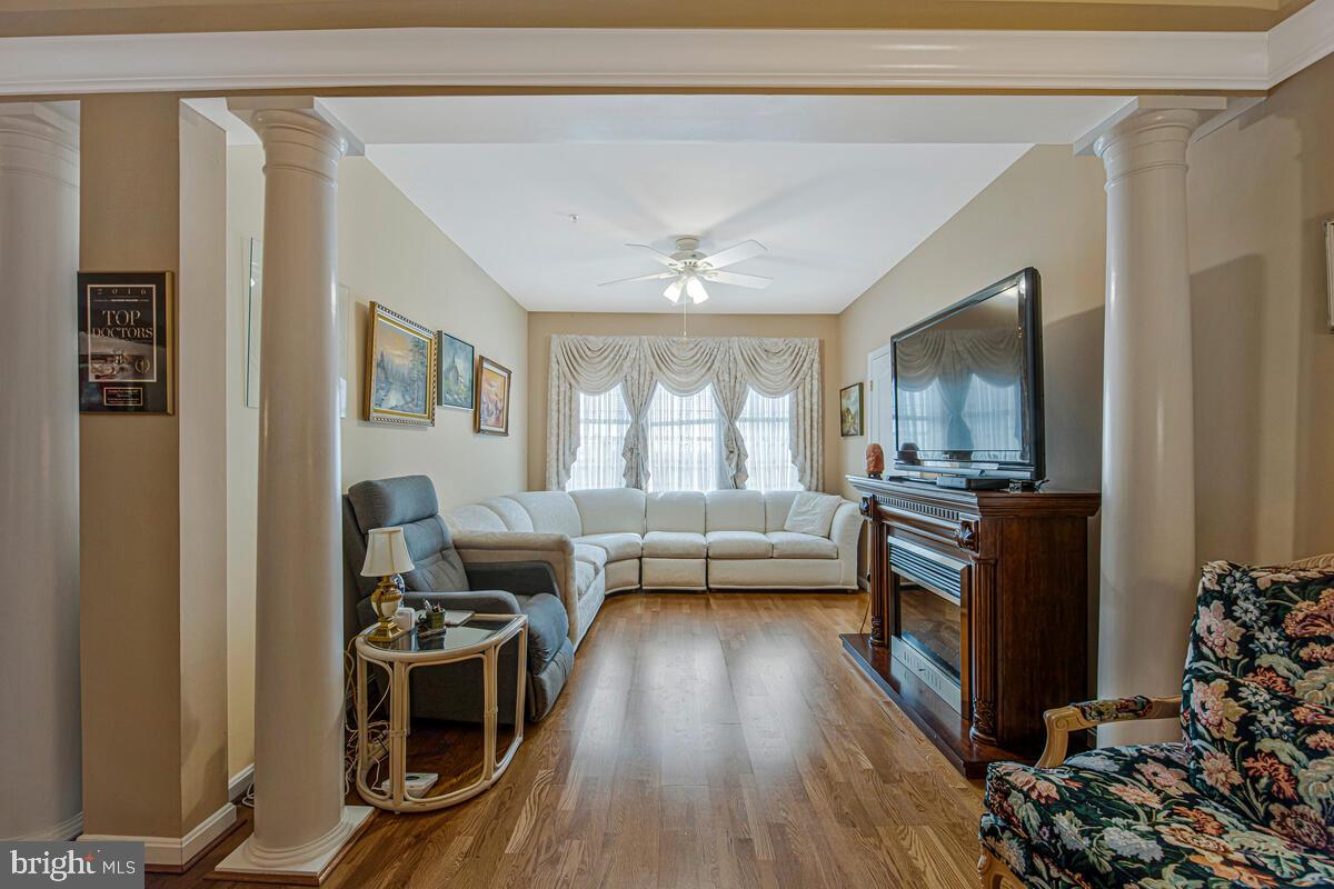 GATHERINGS AT LYNDWOOD - Residential