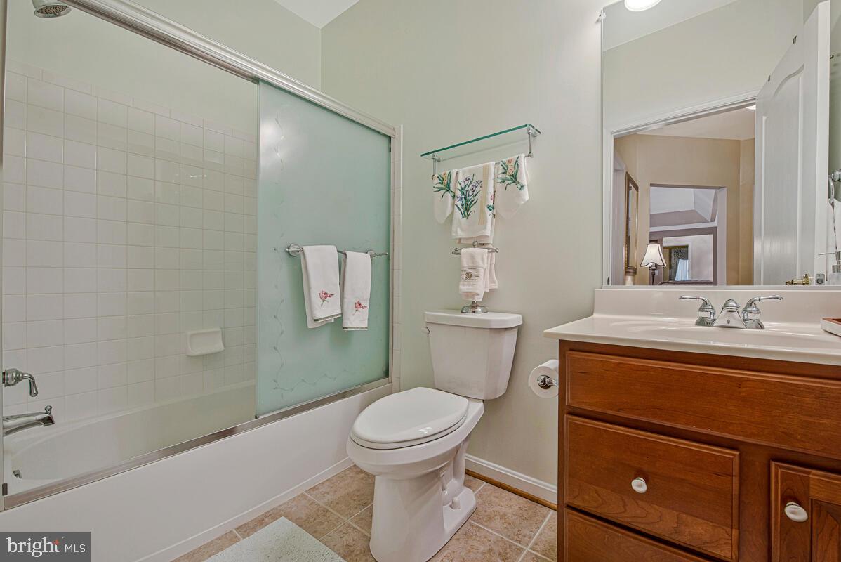 GATHERINGS AT LYNDWOOD - Residential