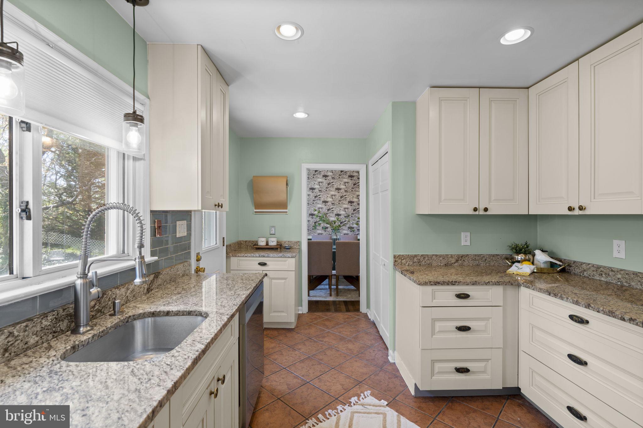 VALLEY VIEW - Residential