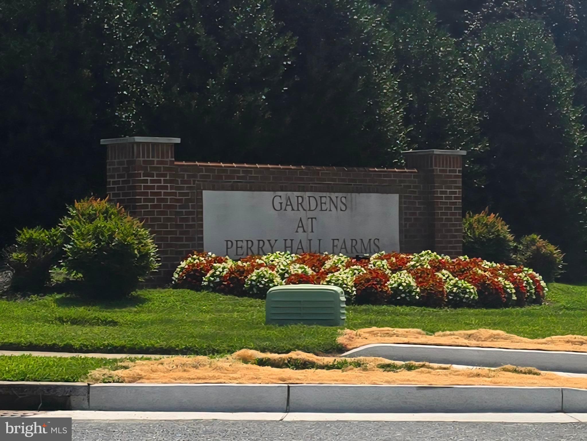 PERRY HALL FARMS - Residential