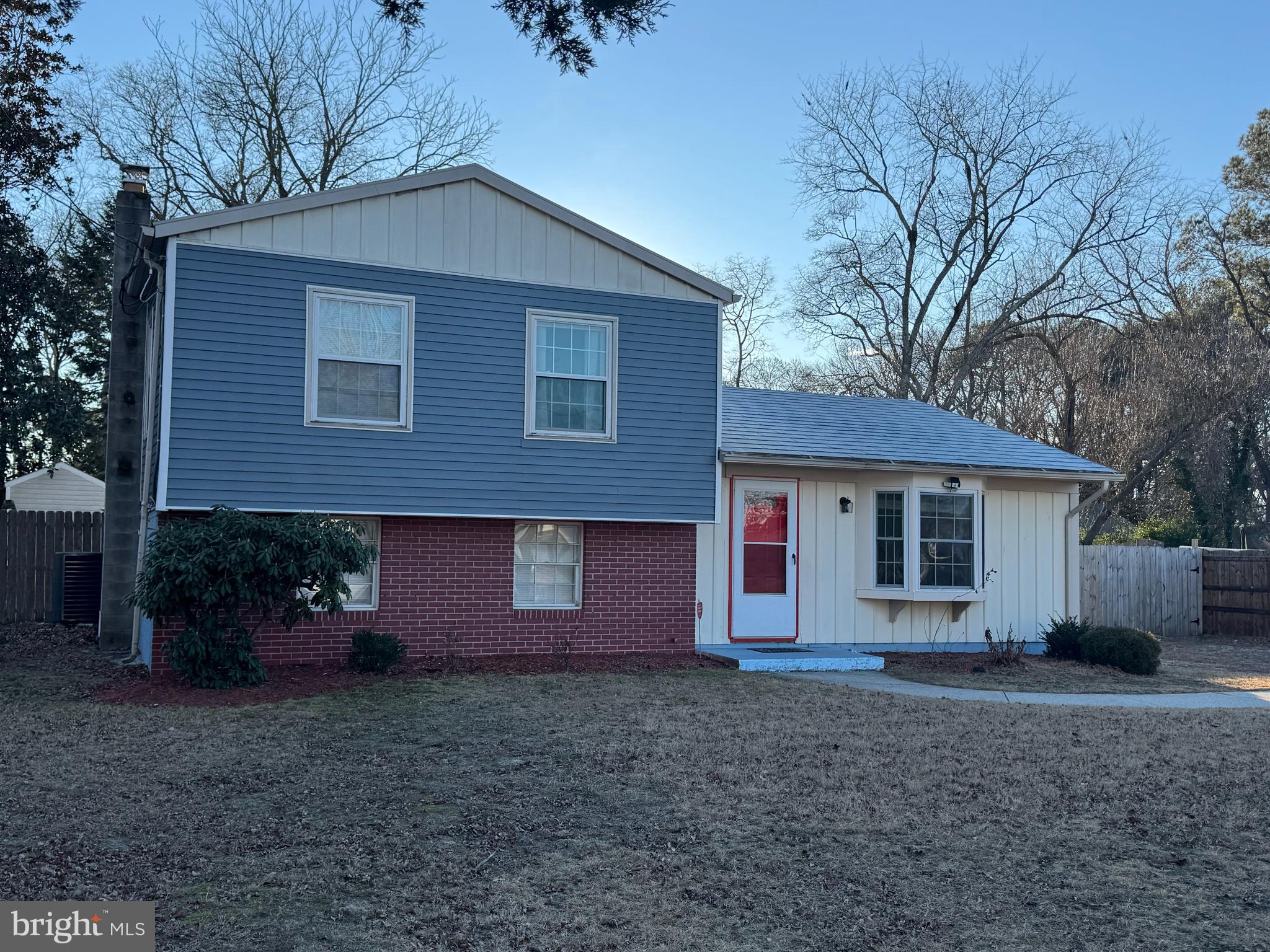 COULBOURN MANOR - Residential