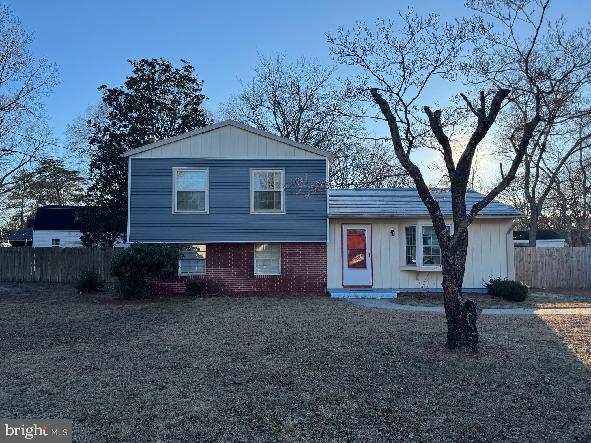 COULBOURN MANOR - Residential