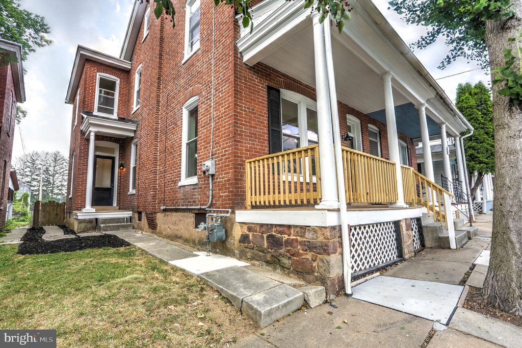 Photo of 14 N 6TH ST, DENVER, PA 17517 (MLS # PALA2035762)