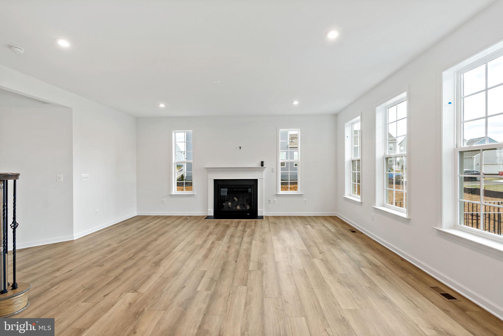 HUNTFIELD - Residential