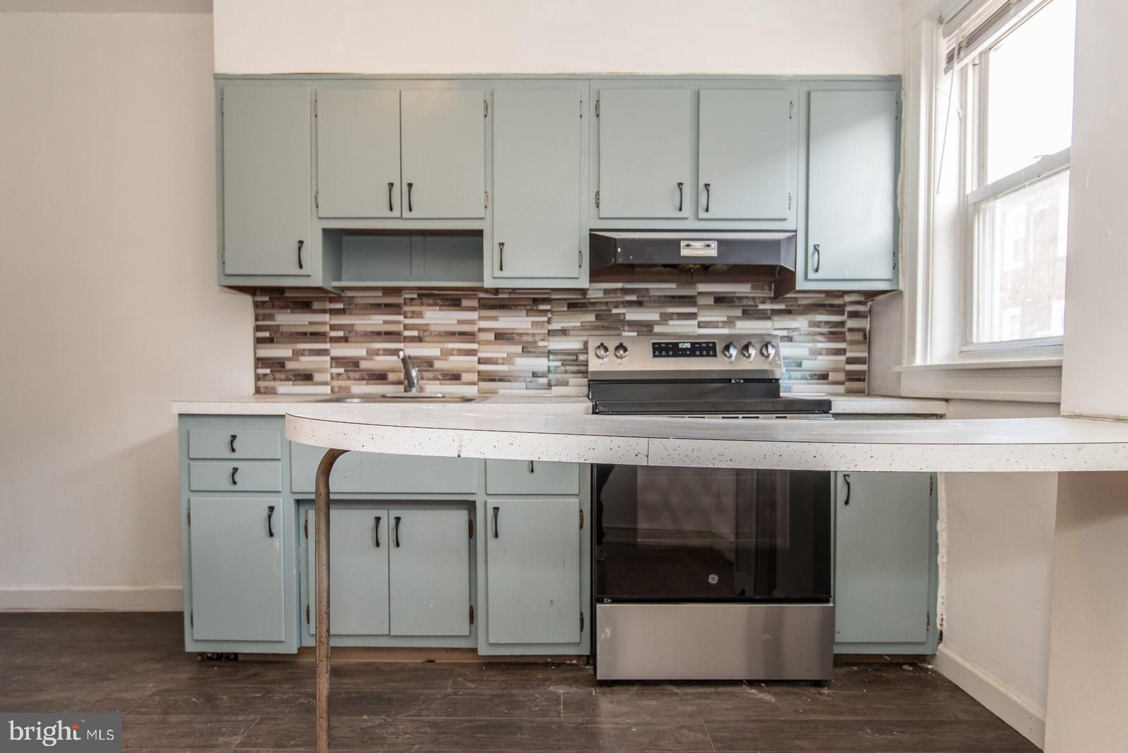 HOLMESBURG - Residential