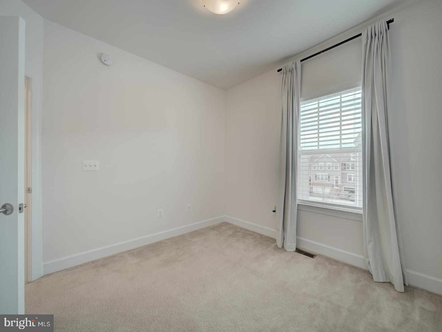 BRADLEY SQUARE - Residential