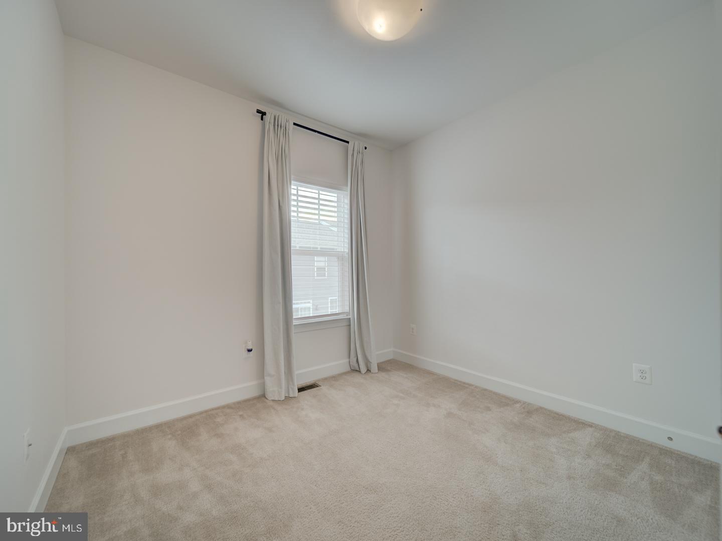 BRADLEY SQUARE - Residential