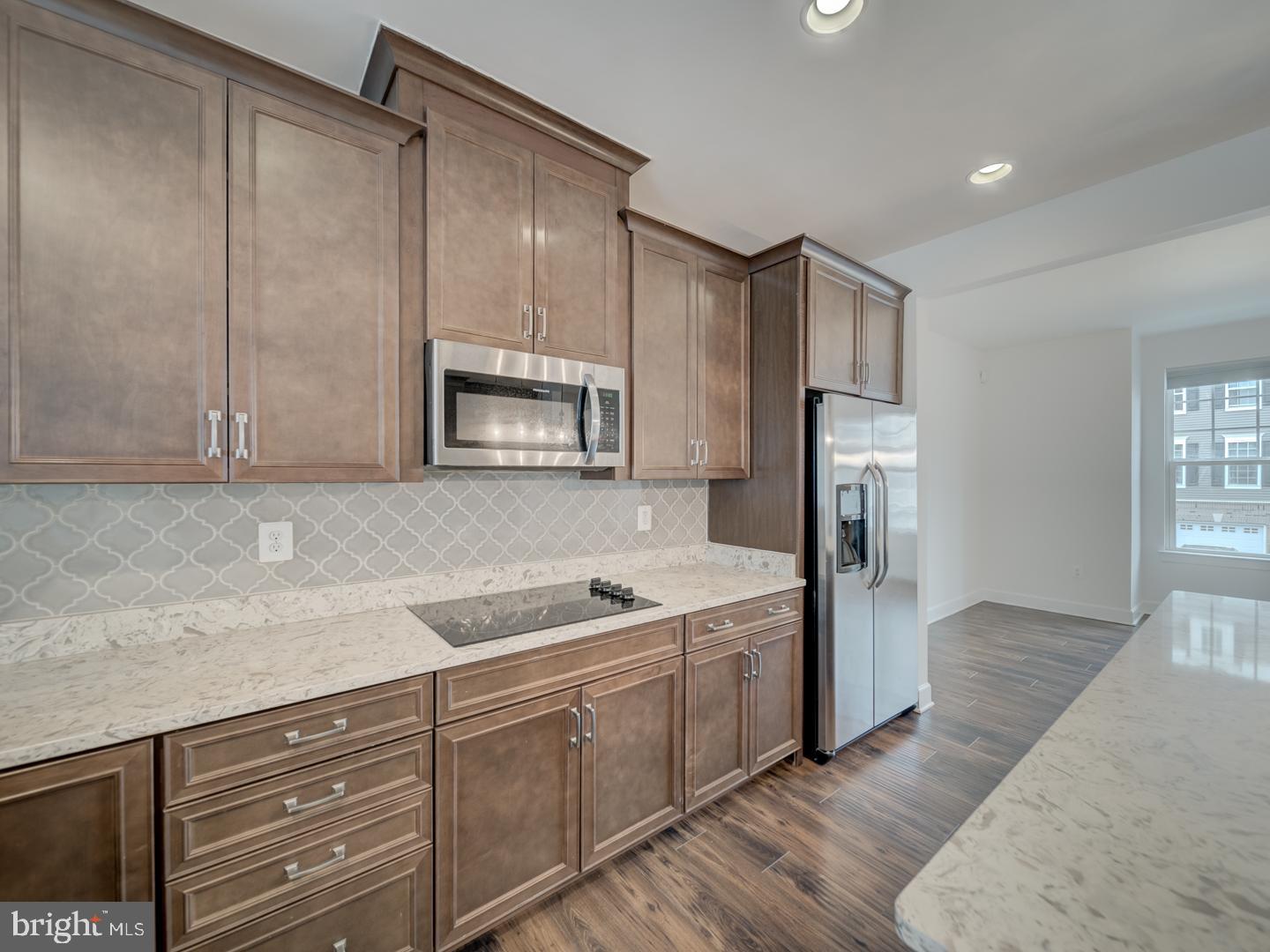 BRADLEY SQUARE - Residential