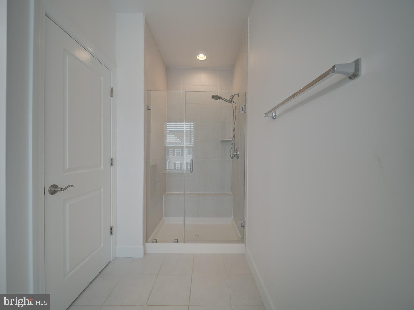 BRADLEY SQUARE - Residential