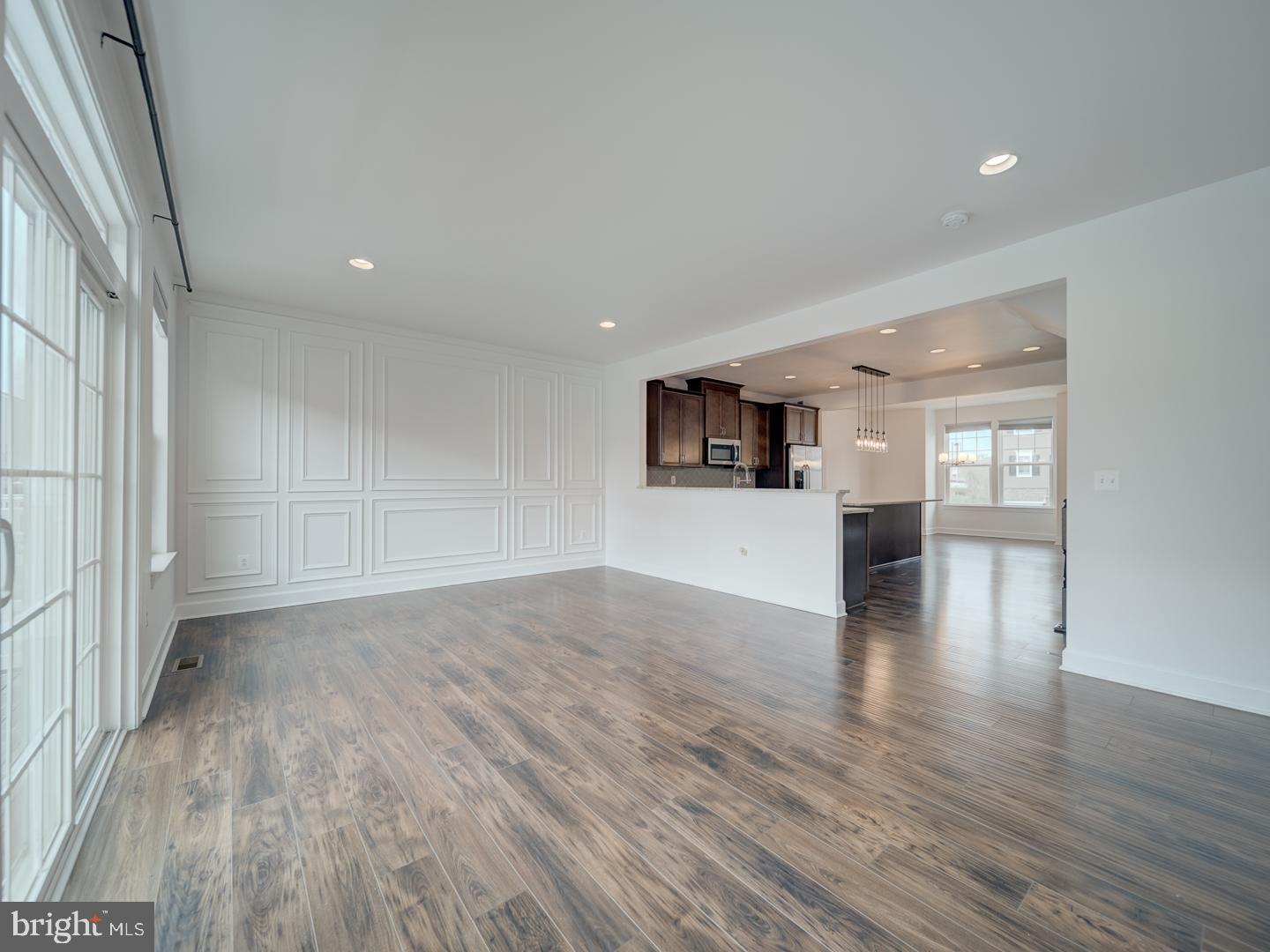 BRADLEY SQUARE - Residential