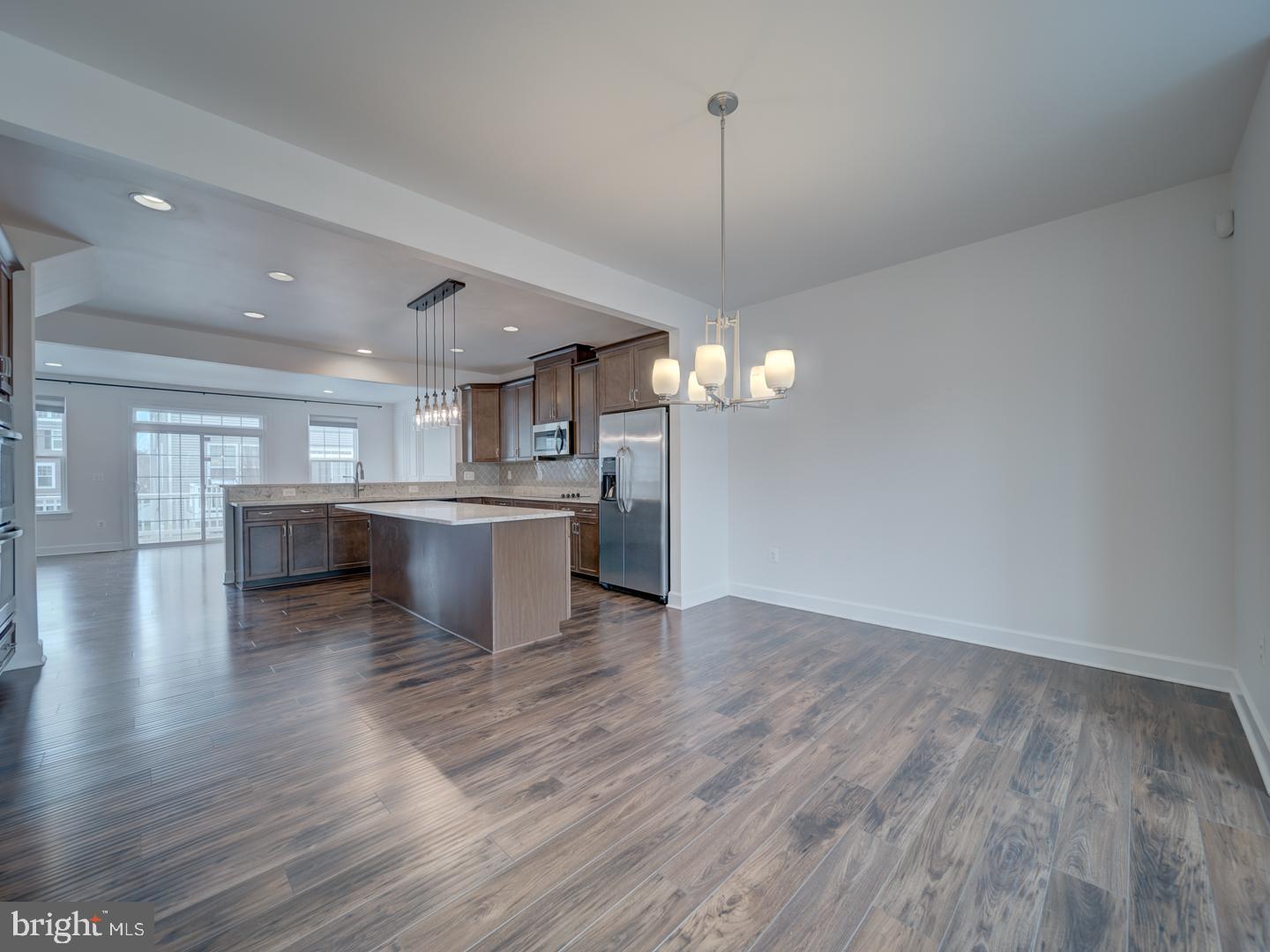 BRADLEY SQUARE - Residential