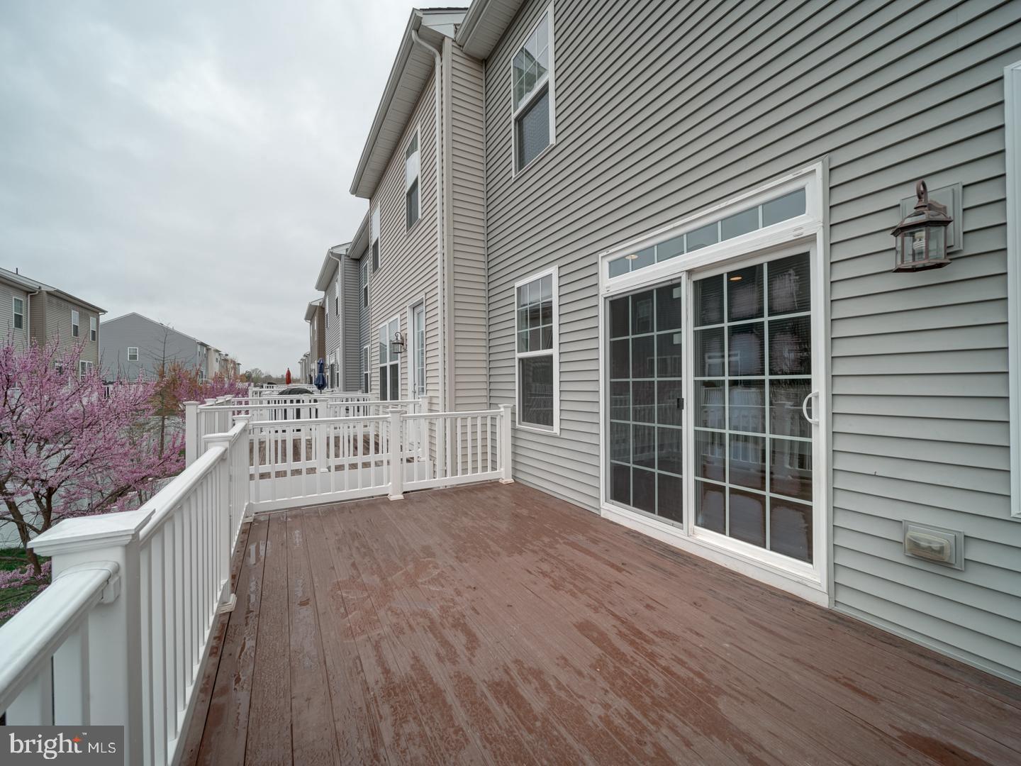 BRADLEY SQUARE - Residential