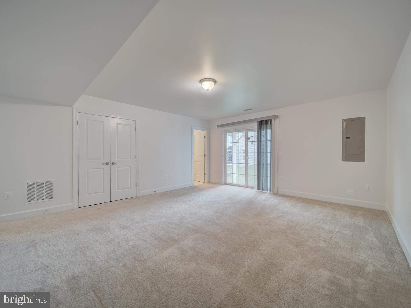 BRADLEY SQUARE - Residential