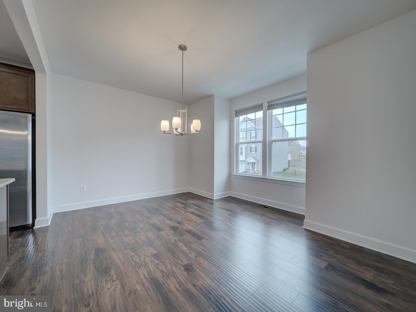 BRADLEY SQUARE - Residential