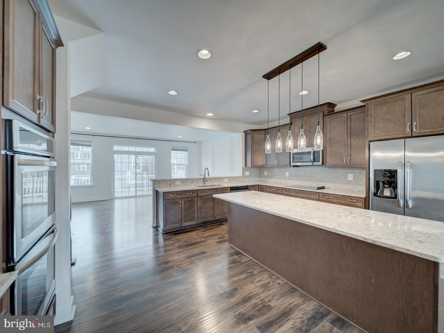 BRADLEY SQUARE - Residential