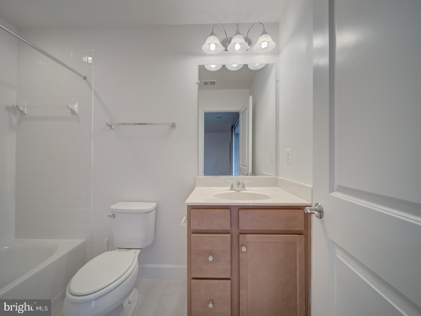 BRADLEY SQUARE - Residential