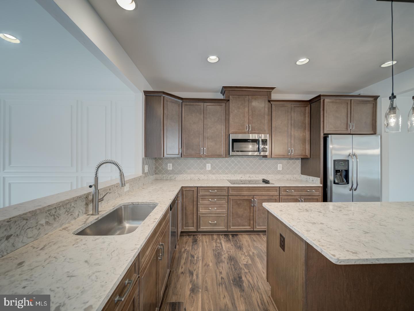 BRADLEY SQUARE - Residential