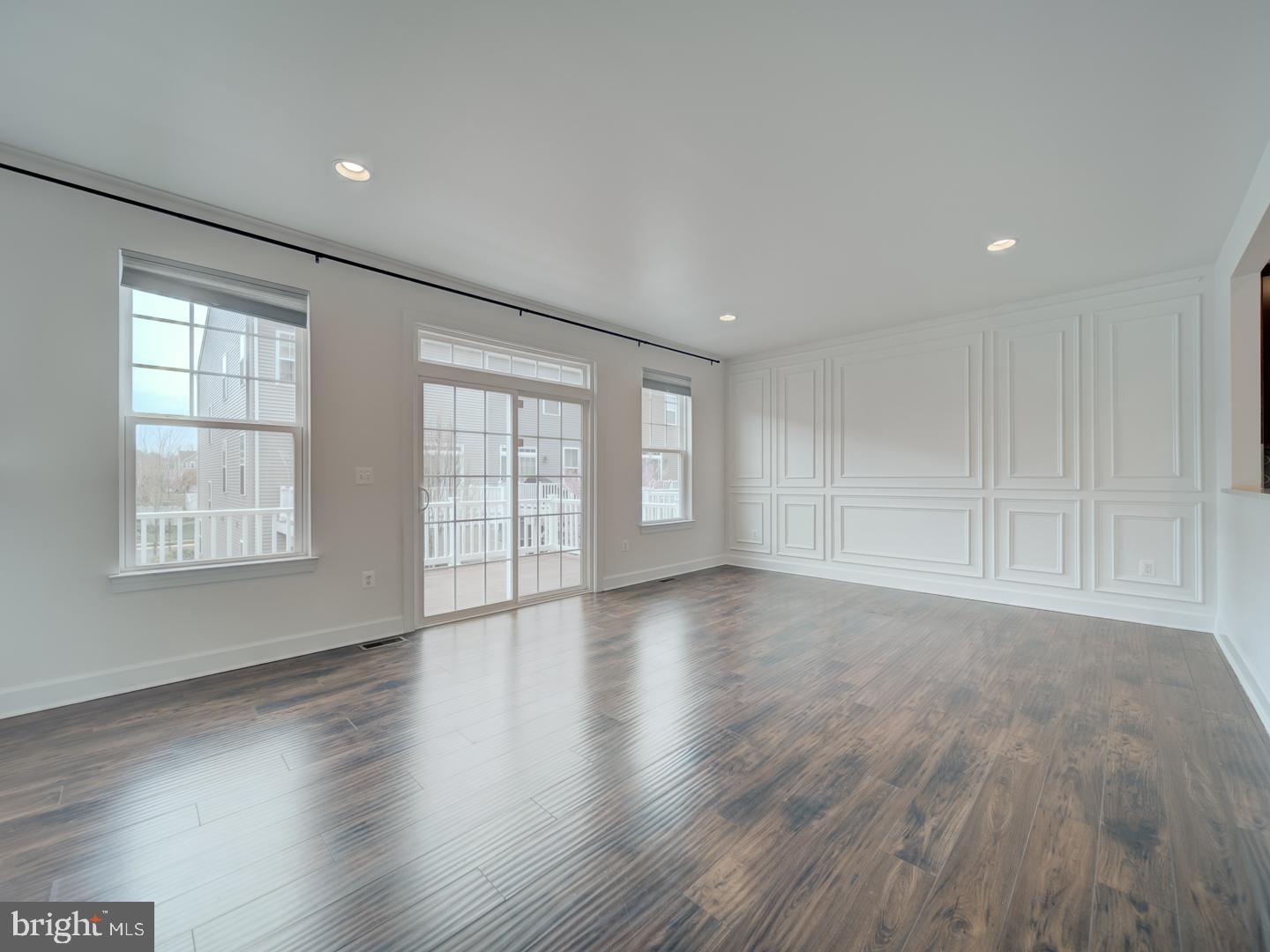 BRADLEY SQUARE - Residential