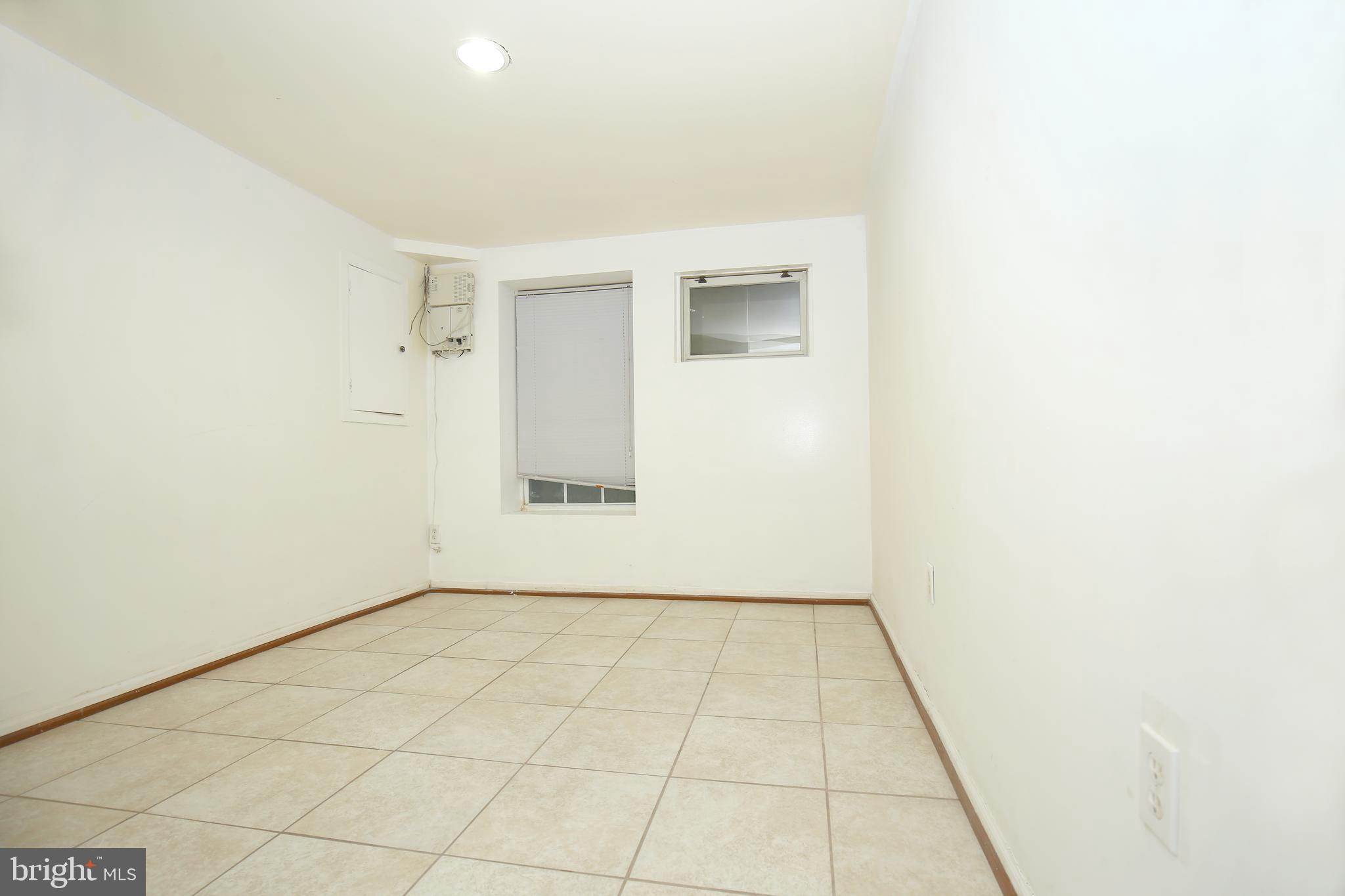 GLENMONT HEIGHTS - Residential Lease