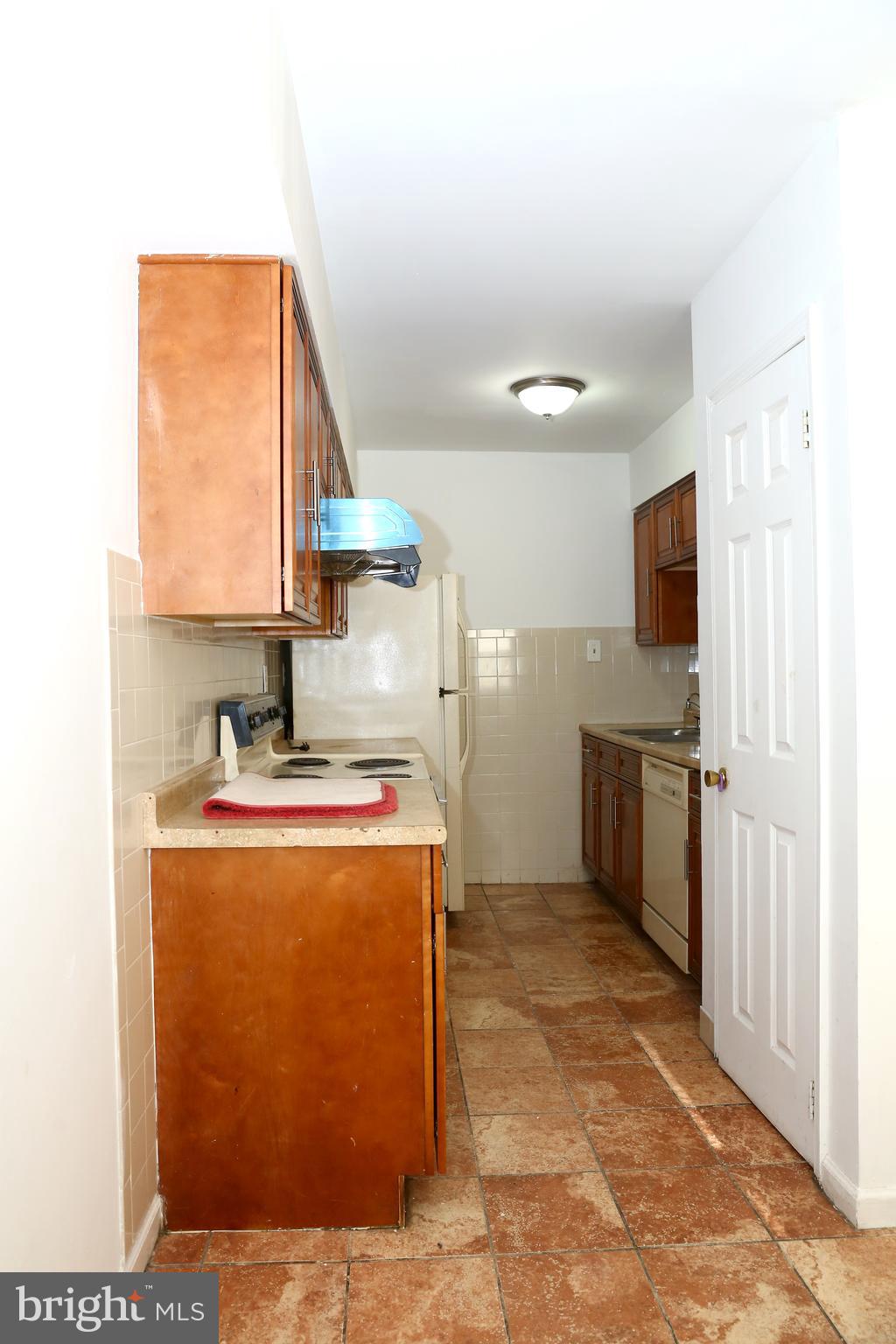 GLENMONT HEIGHTS - Residential Lease