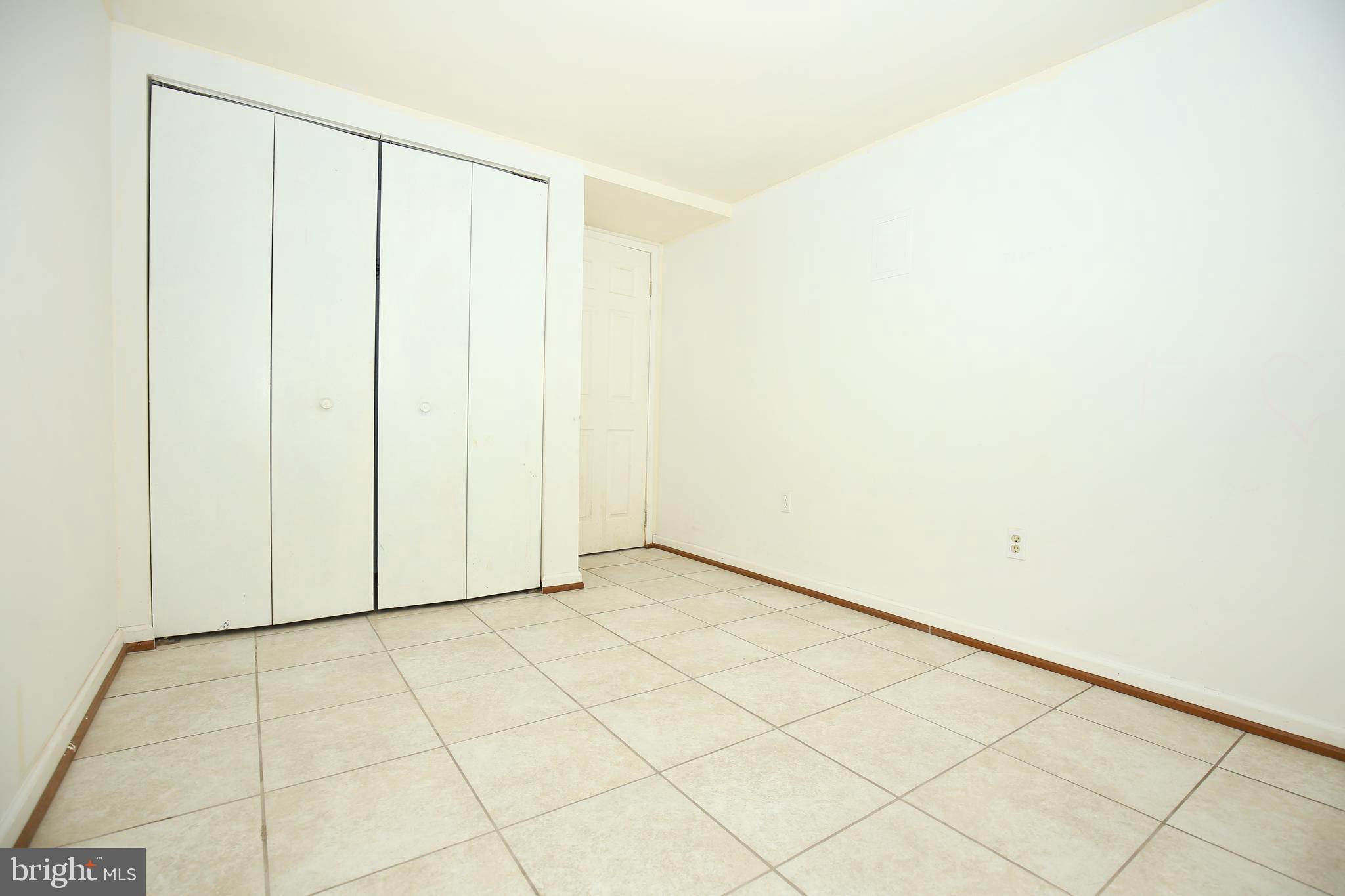 GLENMONT HEIGHTS - Residential Lease