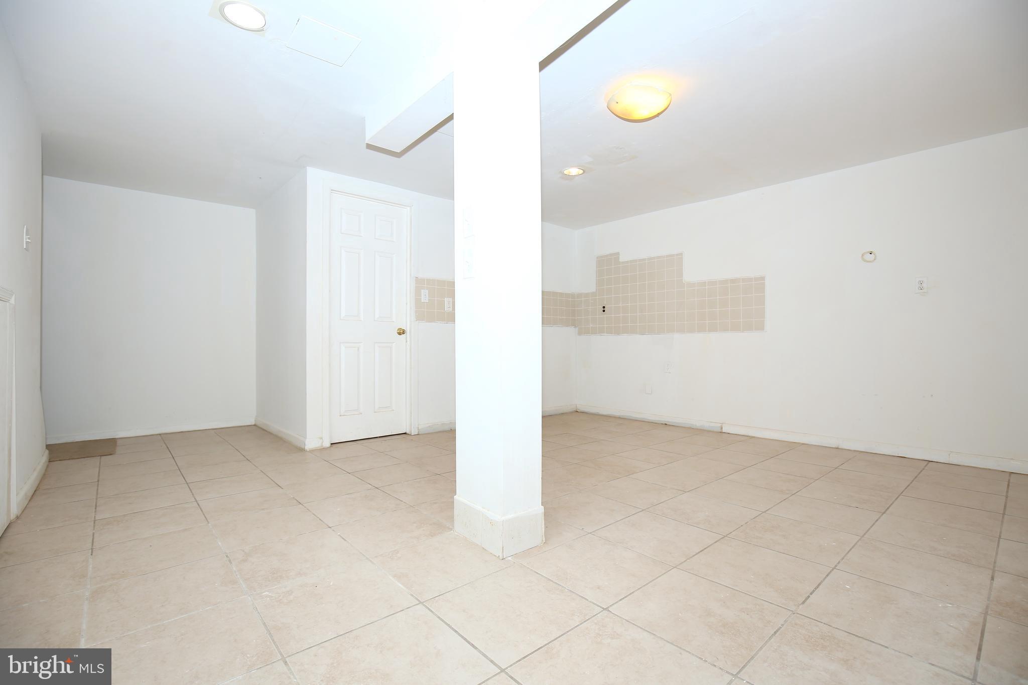 GLENMONT HEIGHTS - Residential Lease