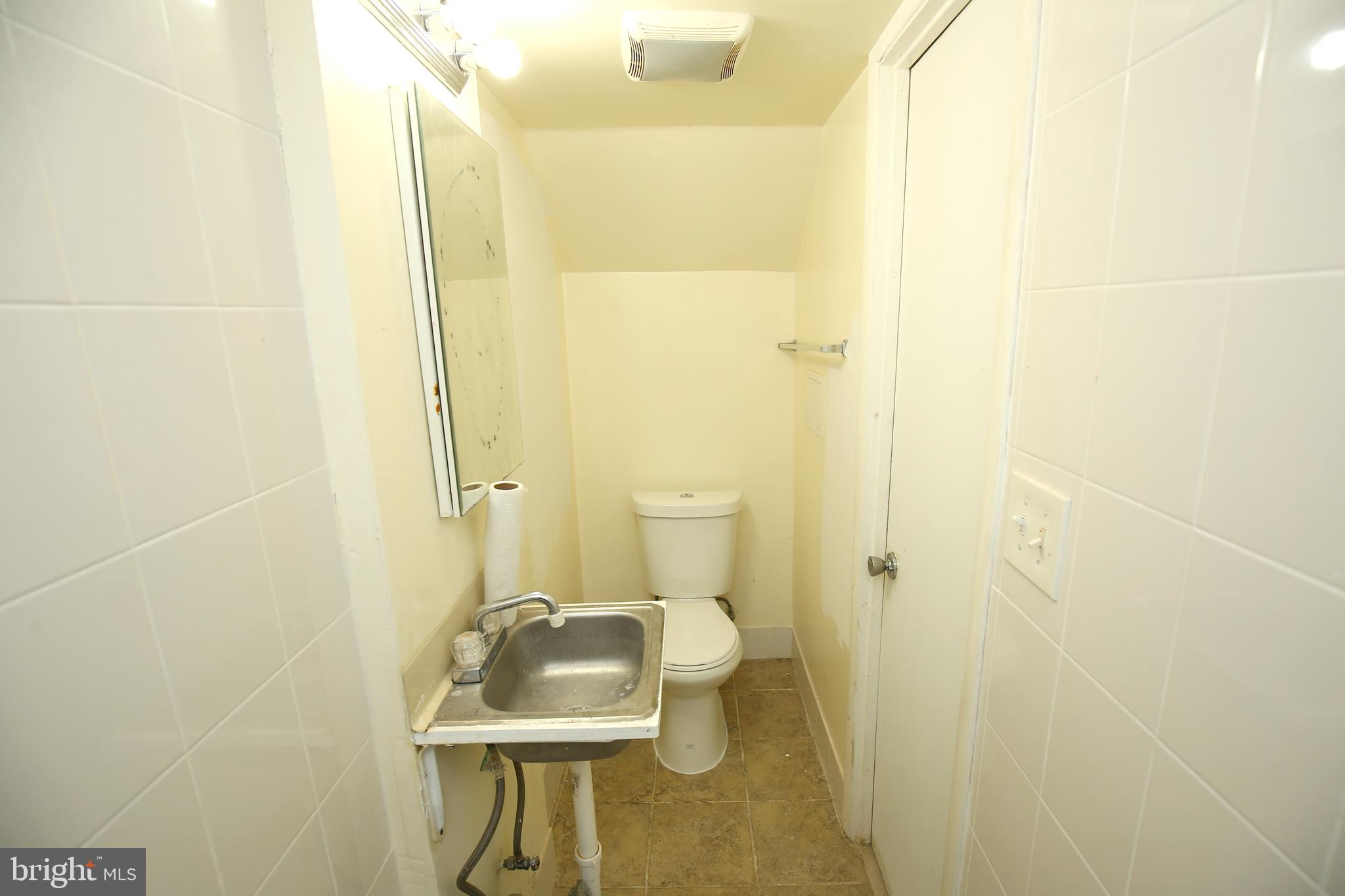 GLENMONT HEIGHTS - Residential Lease