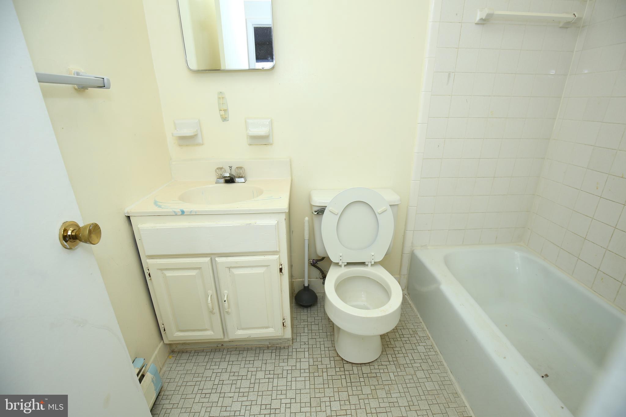 GLENMONT HEIGHTS - Residential Lease