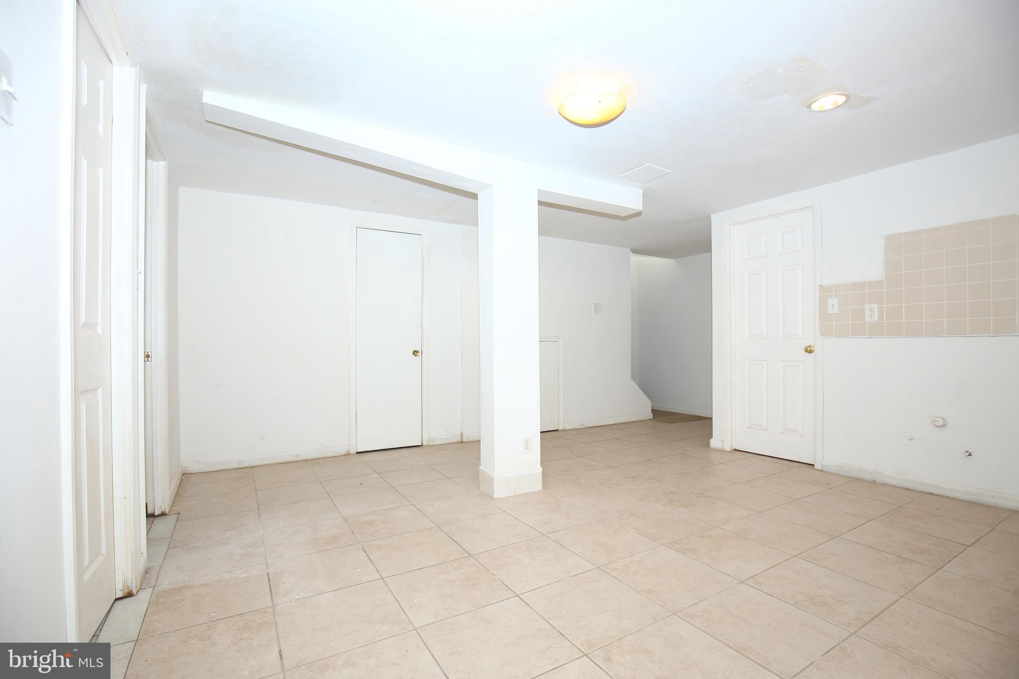 GLENMONT HEIGHTS - Residential Lease