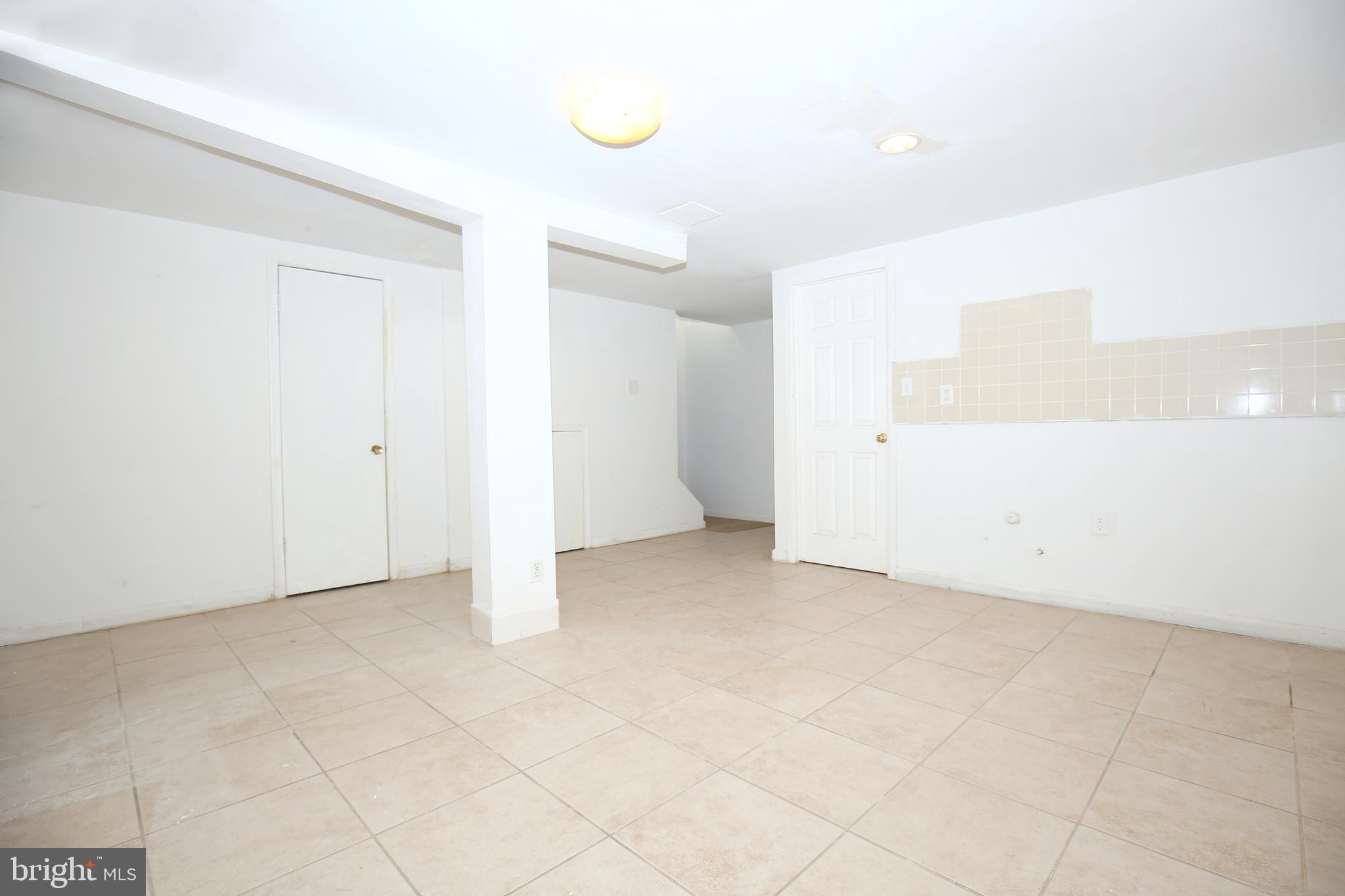 GLENMONT HEIGHTS - Residential Lease