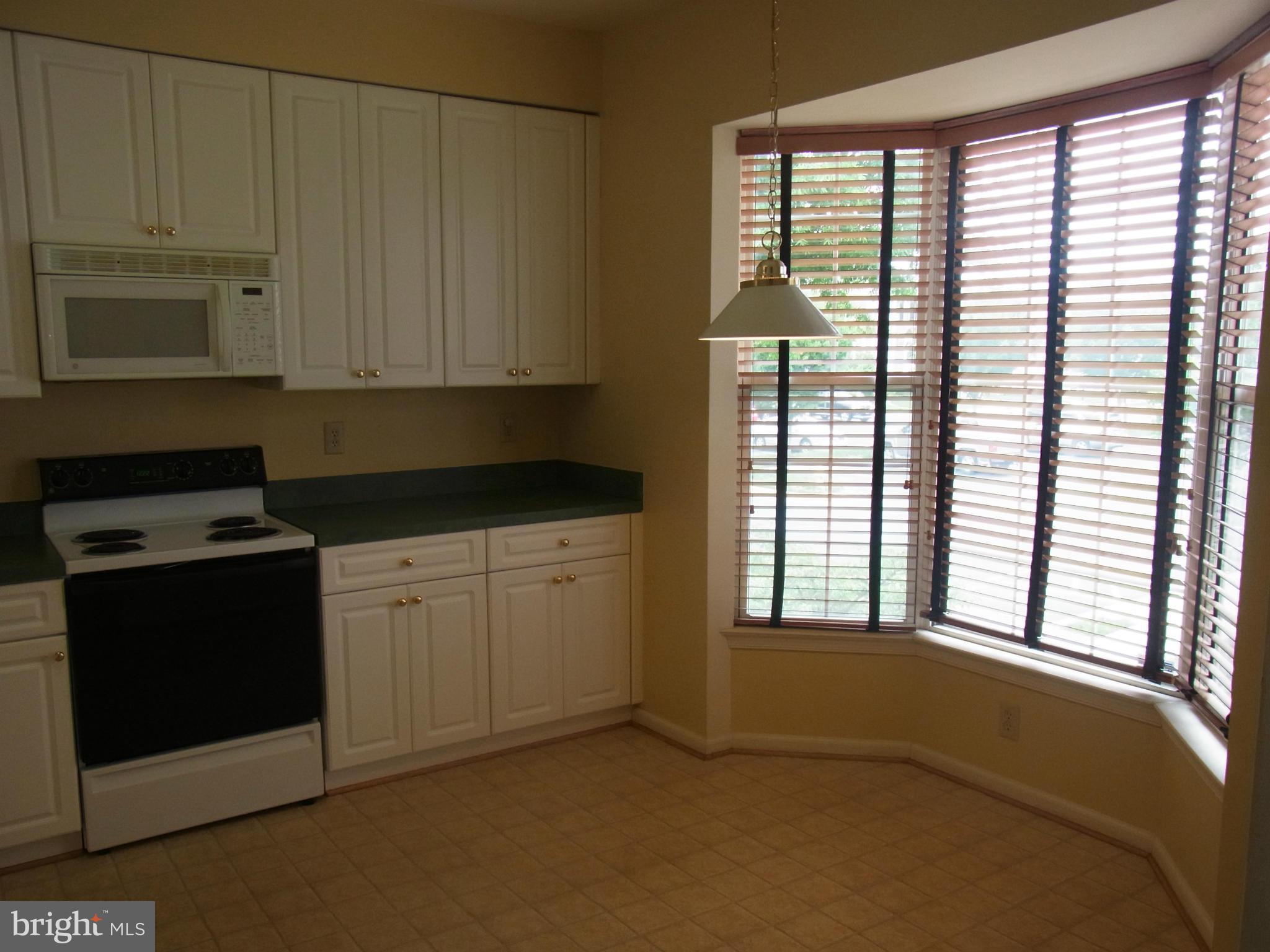 NANTUCKET MEWS @ CROFTON - Residential