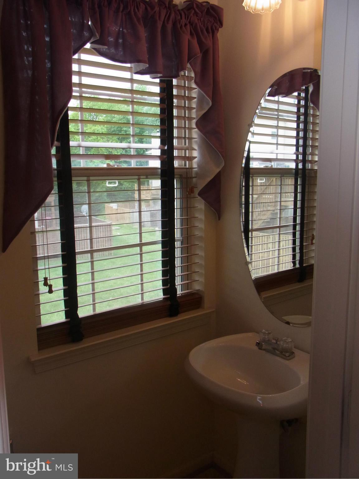 NANTUCKET MEWS @ CROFTON - Residential