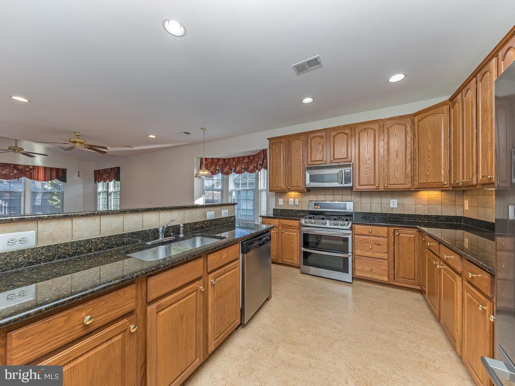 3817 CHAMPION OAK DRIVE