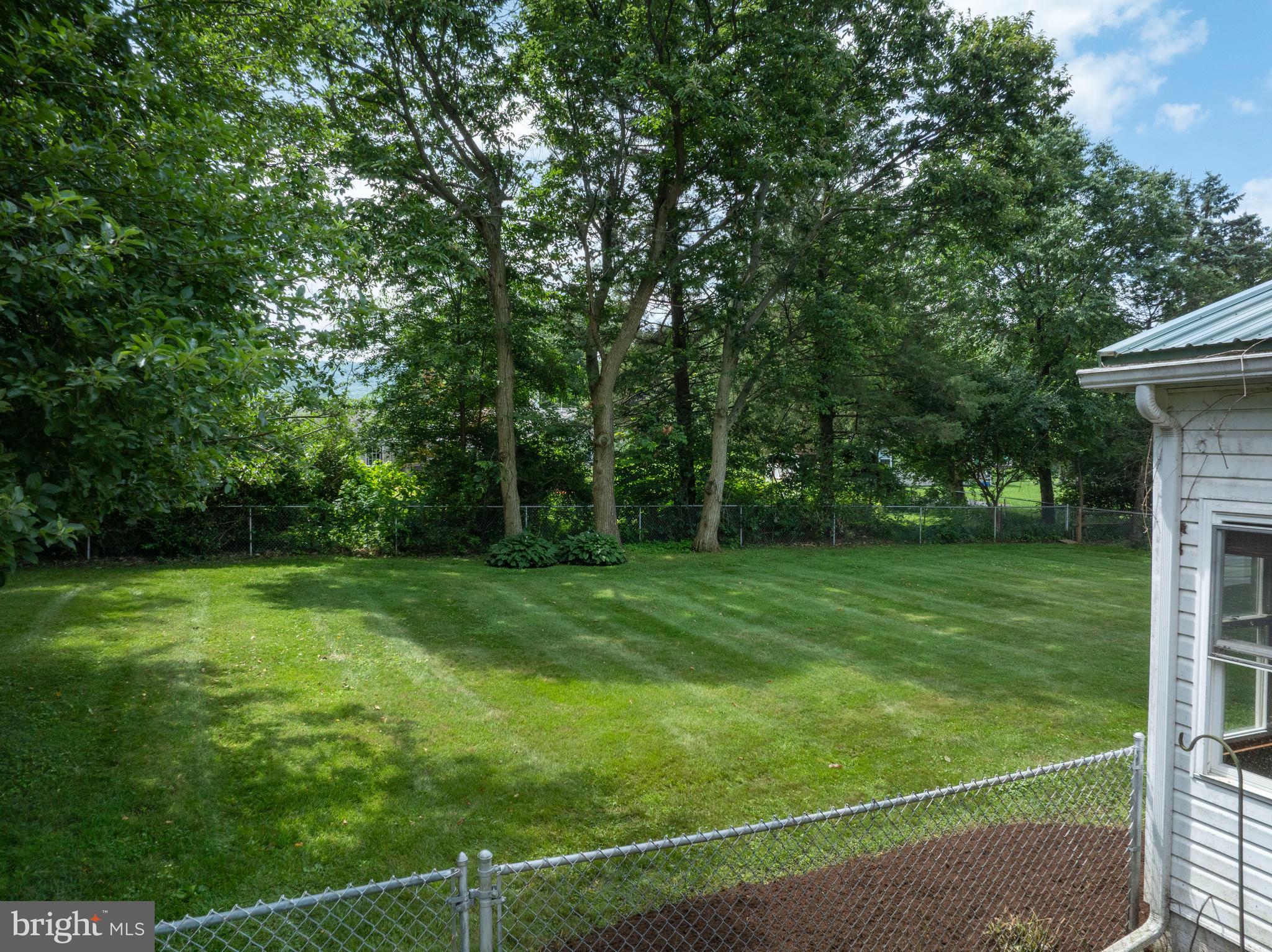 4822 W WHITEHALL ROAD