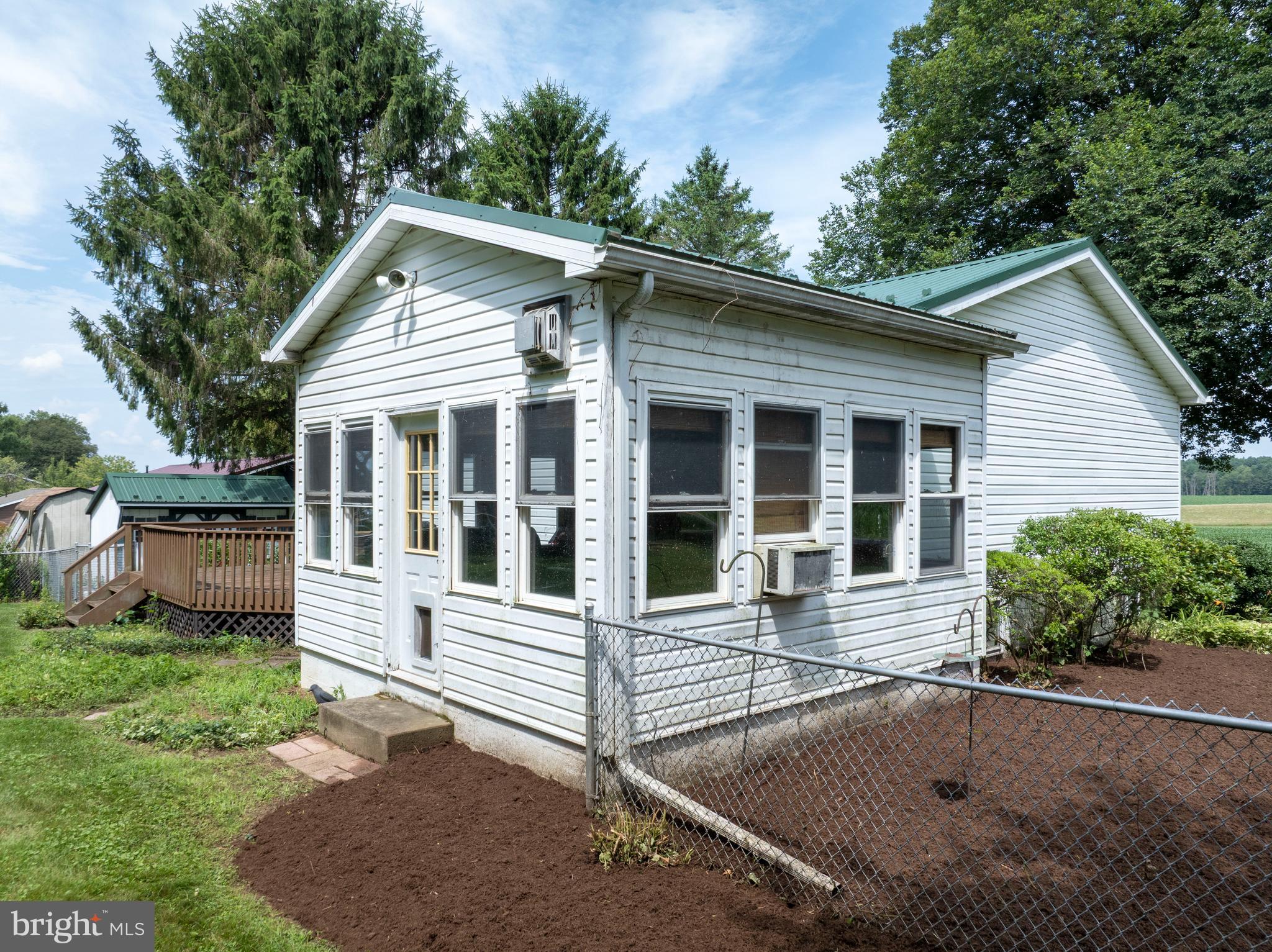 4822 W WHITEHALL ROAD