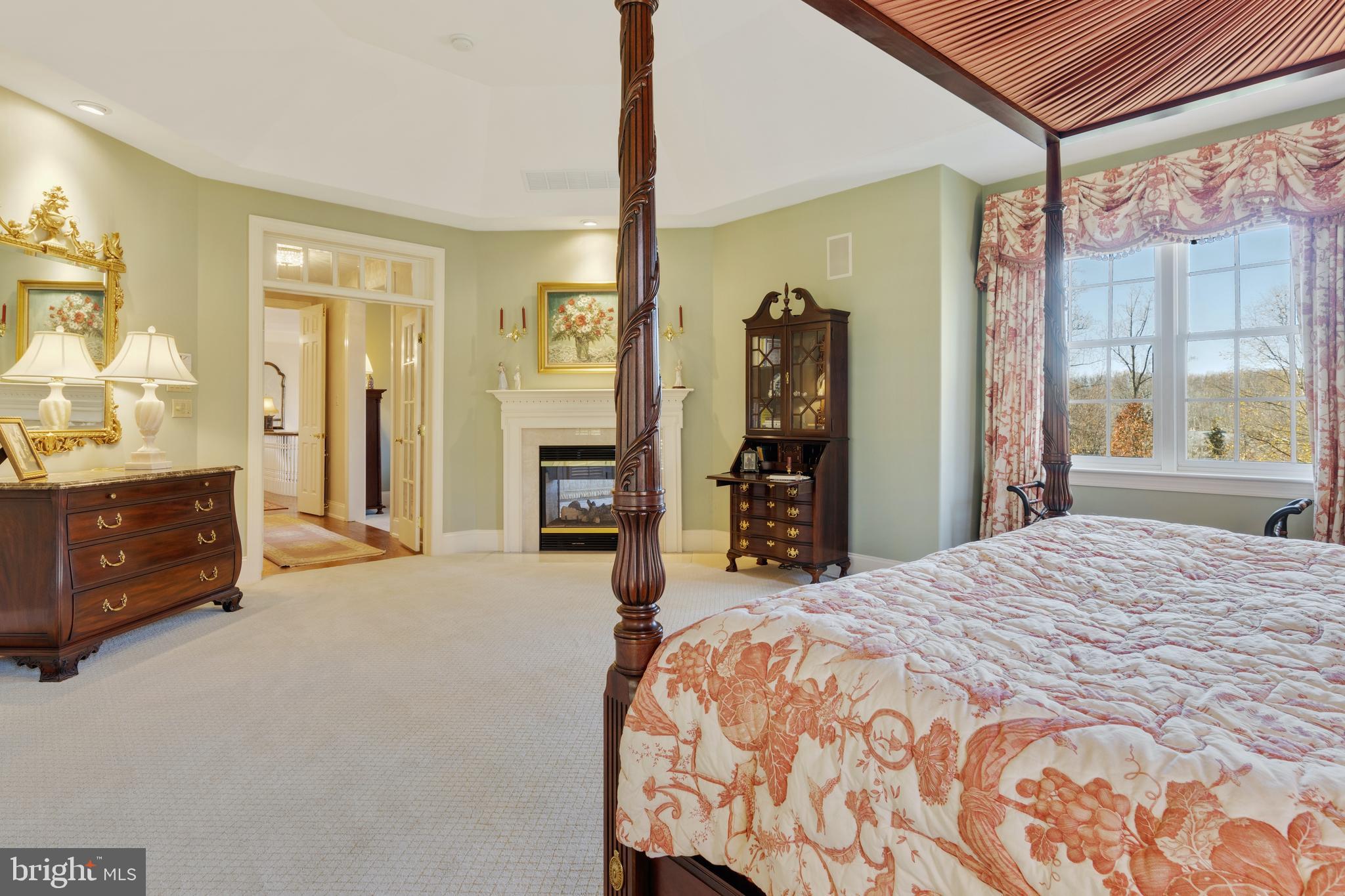 RADCLIFF MANOR - Residential