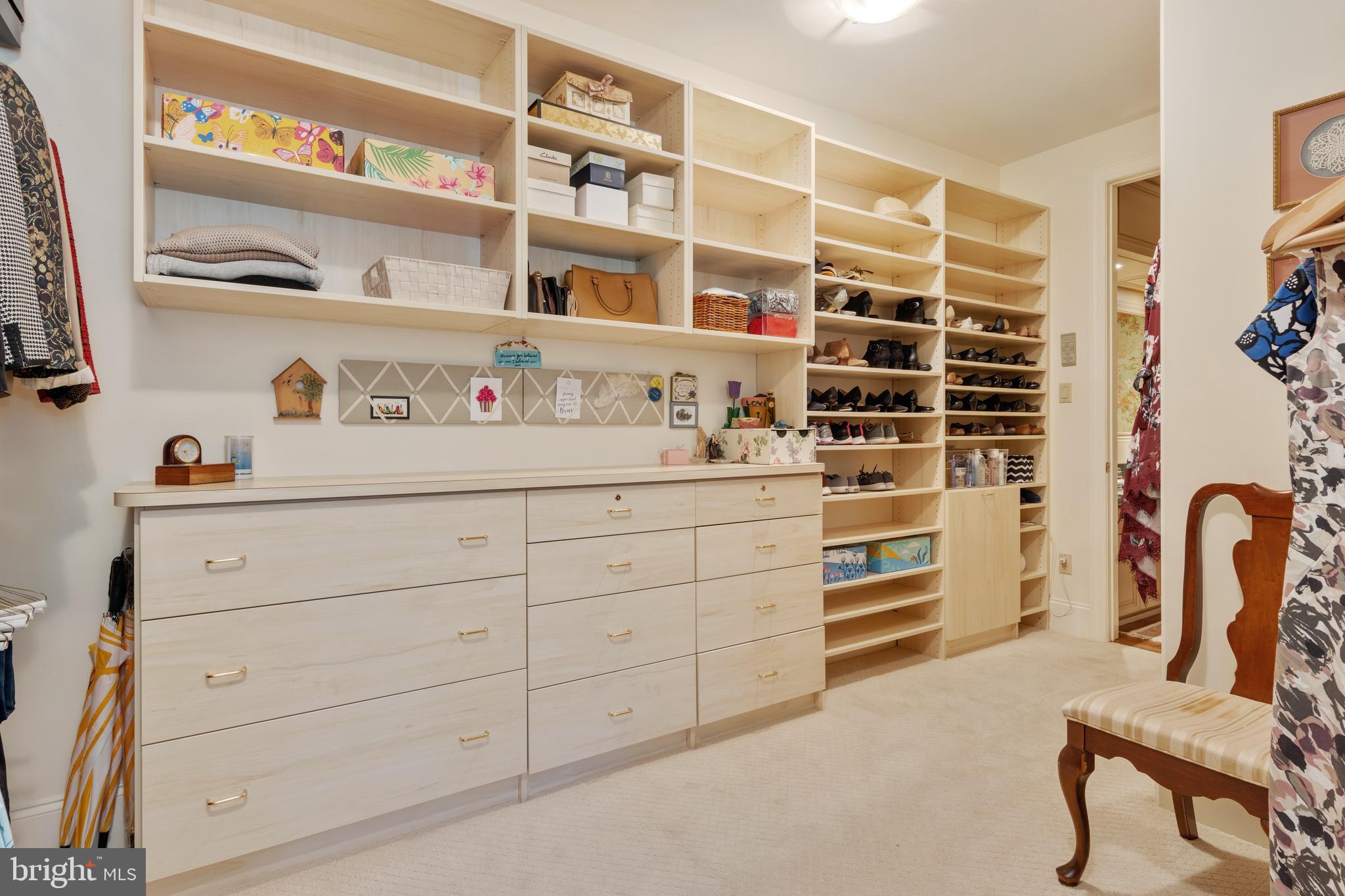 RADCLIFF MANOR - Residential