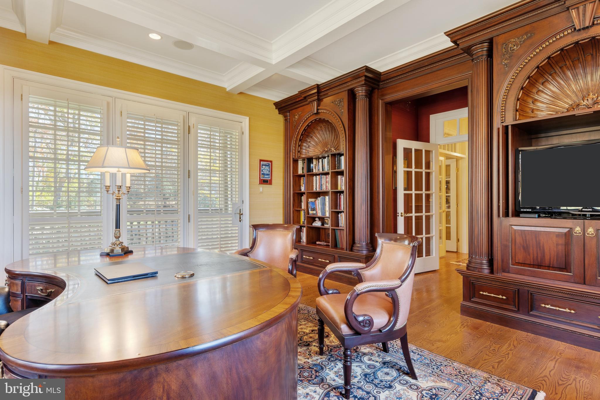 RADCLIFF MANOR - Residential