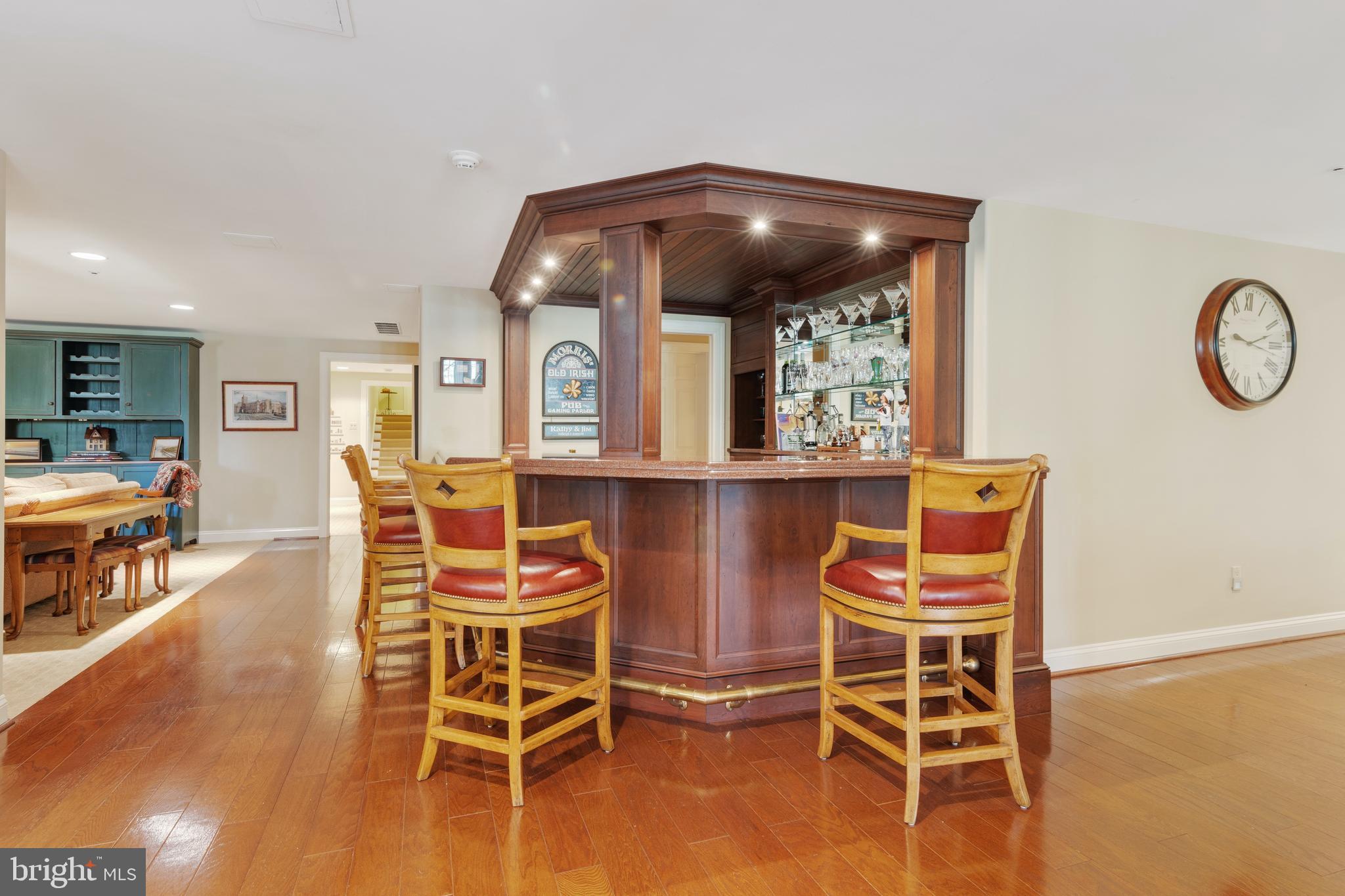 RADCLIFF MANOR - Residential