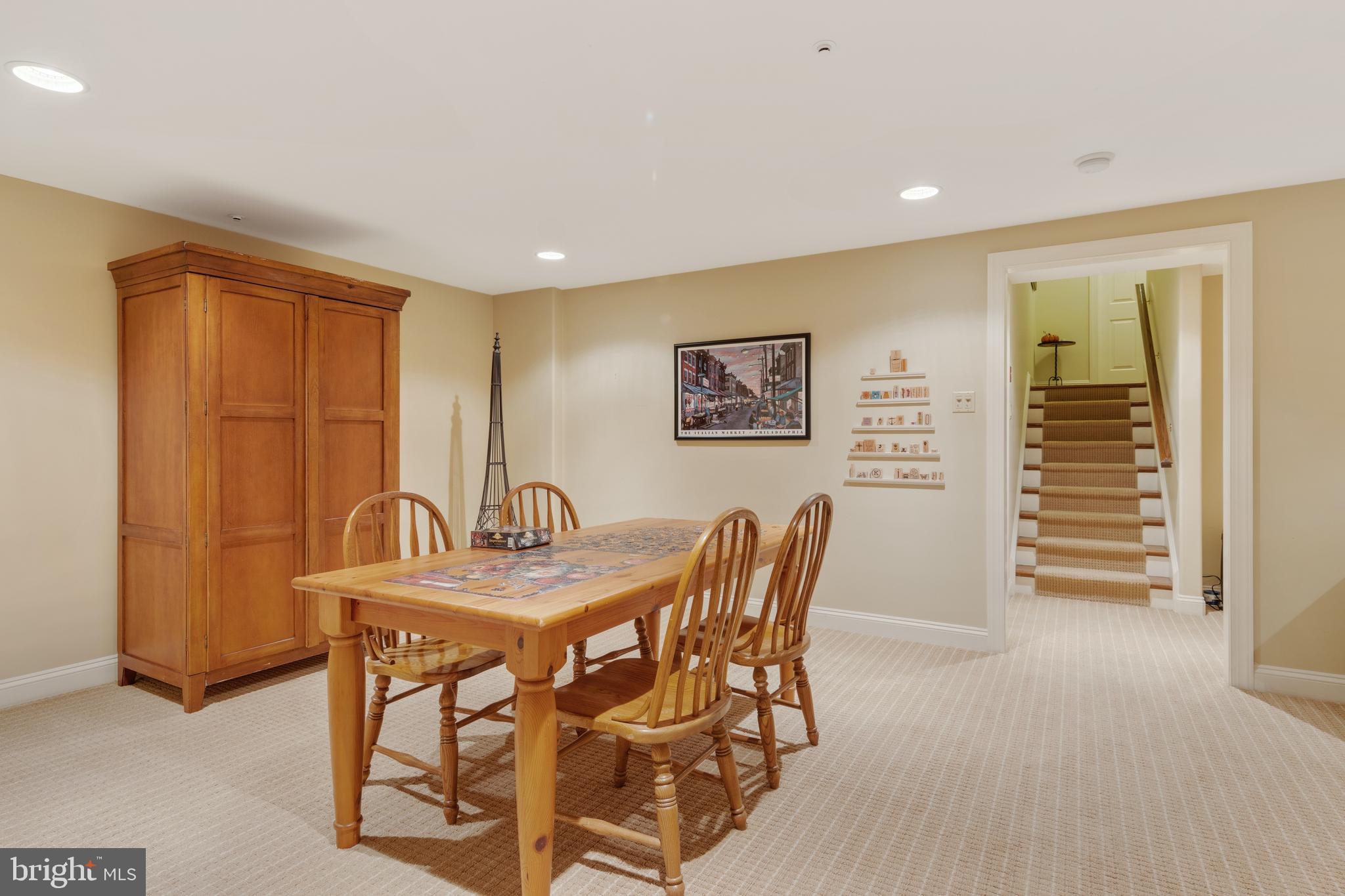 RADCLIFF MANOR - Residential